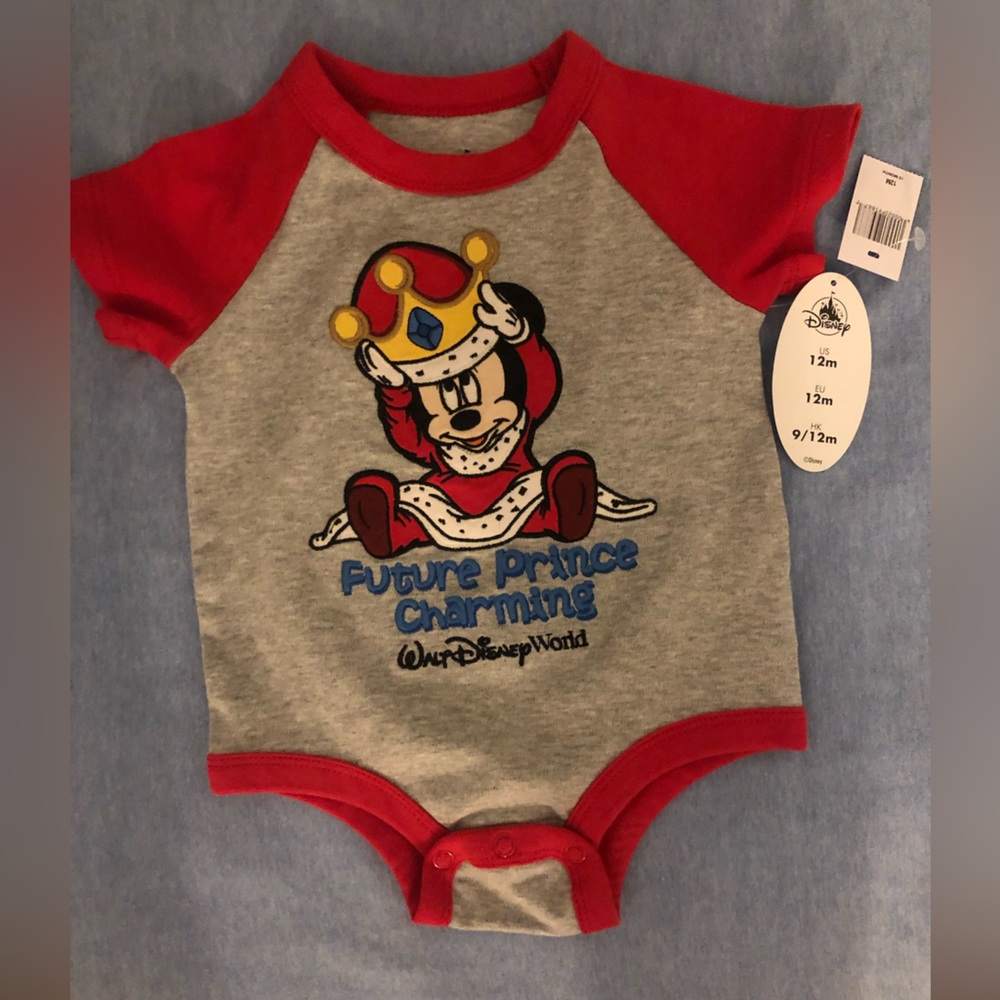 3/$15  🔸 Disney 12m Micky Mouse onesie